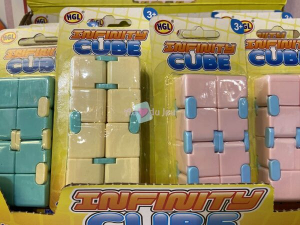 infinity cube 8117 1