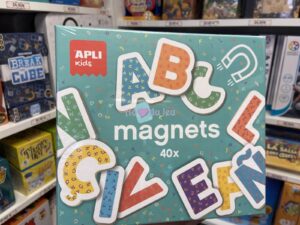 Lettres Magnétiques en Bois APLI Kids