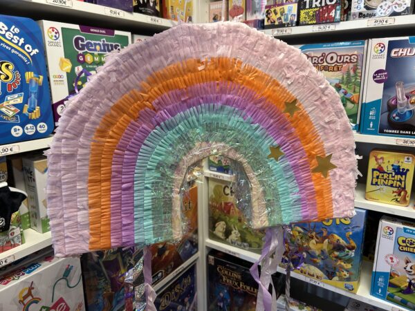 pinata arc en ciel