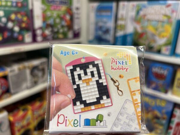 porte cle pixel pingouin 9771 scaled